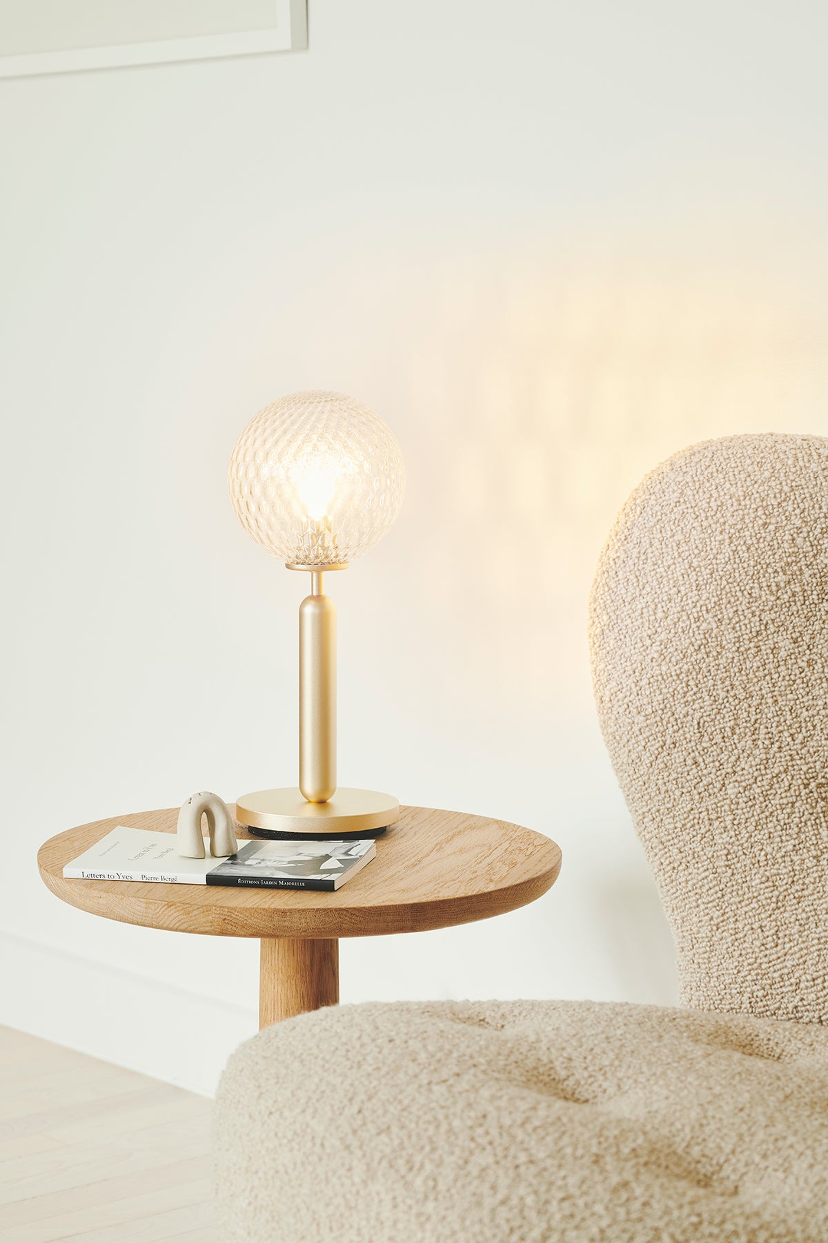 Nuura-Miira-Table-Lamp-Brass-Optic-Clear-Lifestyle