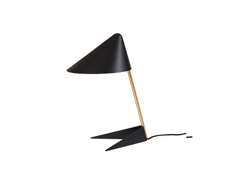 ambience-tablelamp-black-brass-WarmNordic