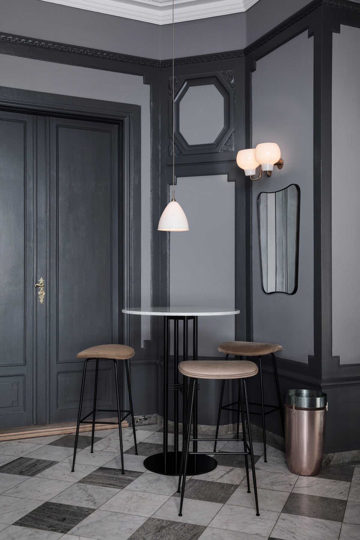 TSColumnBarTable_BL9Pendant_FA33WallMirror_BeetleBarStool