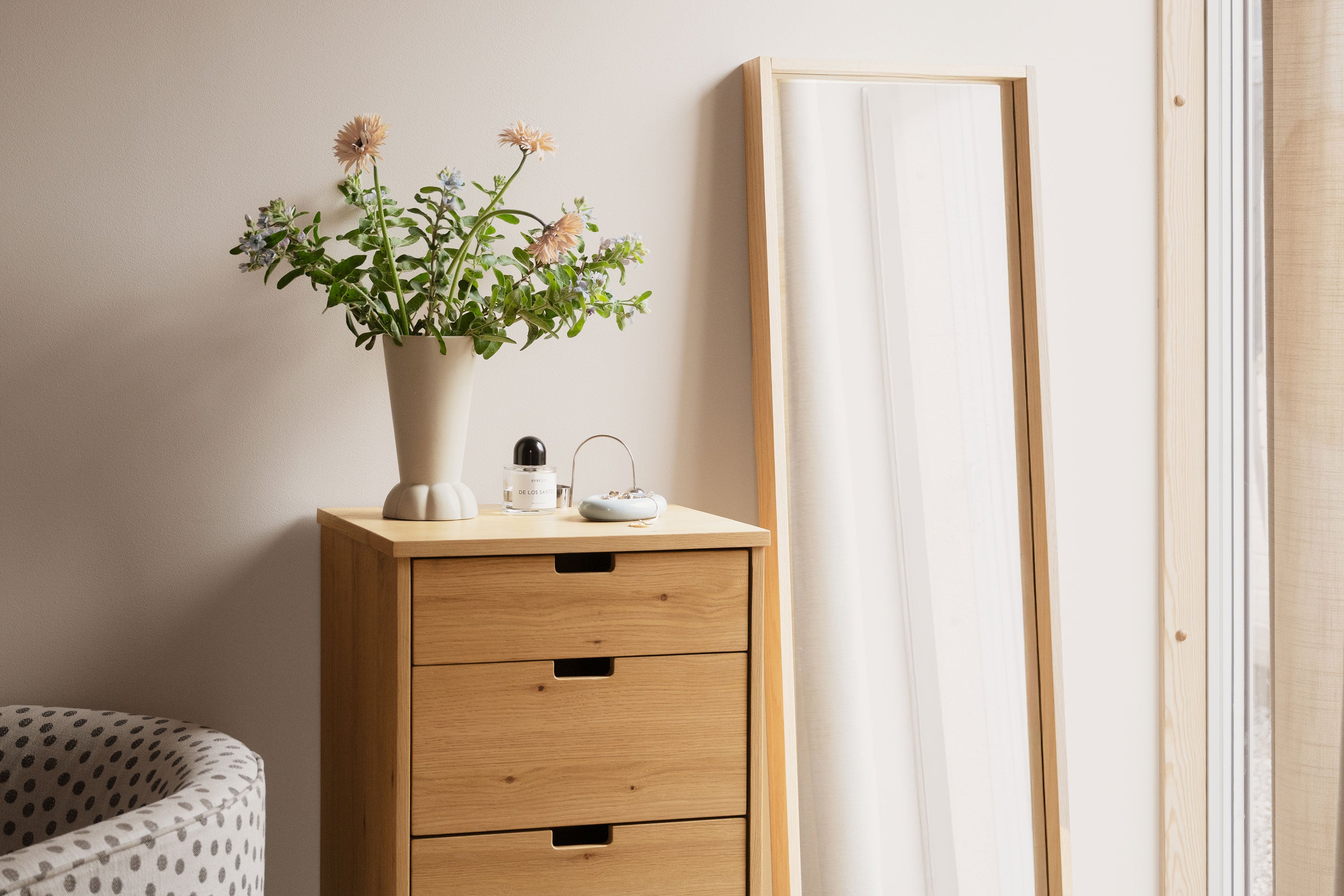 Hillmond-Mirror-Oak-Rowico-Home-Lifestyle