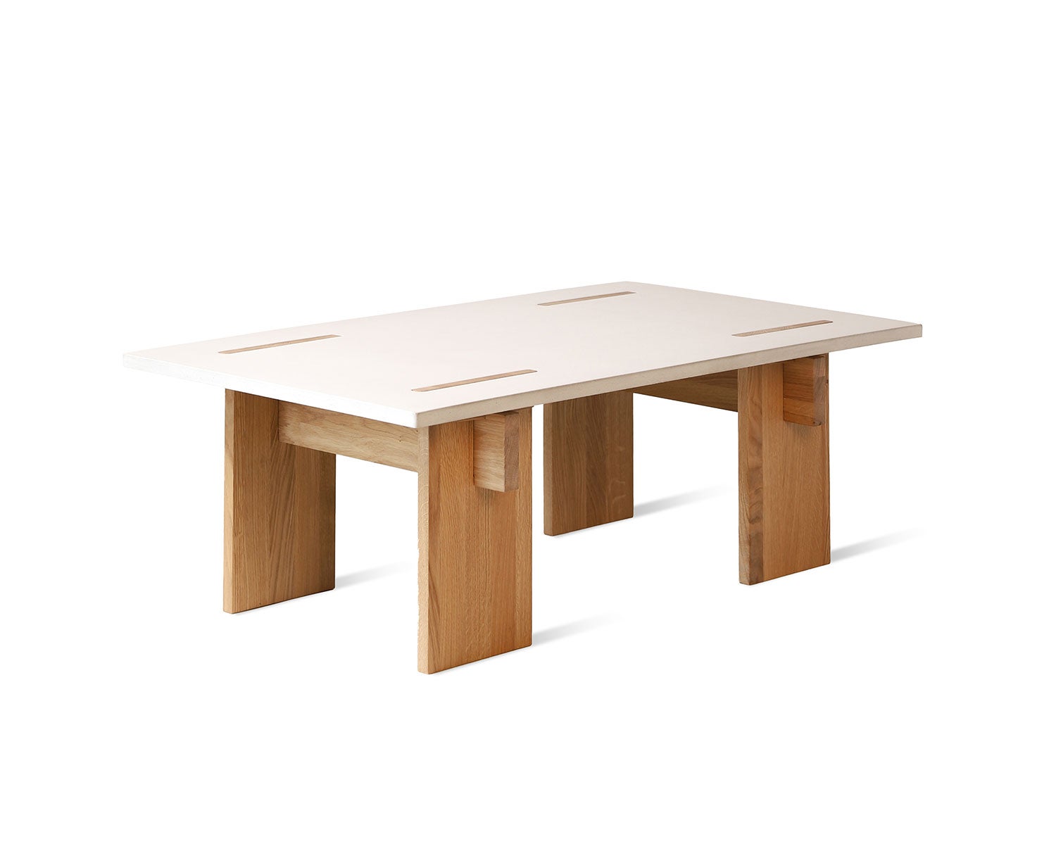 Eberhart-Arnold-Soffbord-Ljus-Betong-Ek