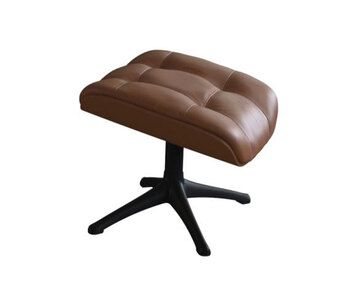 Chester Lænestol i læder Omaha i farven Cognac Brown med ben i sort aluminium