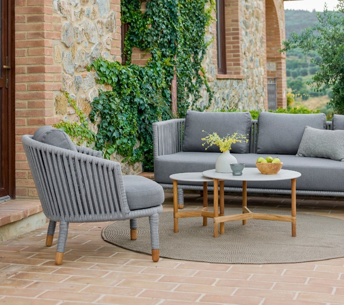 Moments-lounge-chair-Twist-coffe-table-21435963-env-bfc77