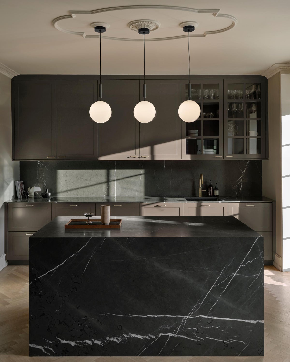 Nuura-Miira-1-Pendant-Large-Rock-Grey-Opal-Lifestyle-1