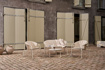 vipp-721-lagrasse-outdoor-twoseater-lifestyle