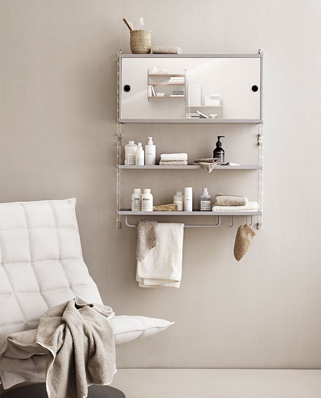 string-plex-bathroom-grey-mirror_portrait