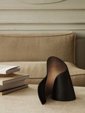 Ferm-Living-Oyster-Table-Lamp-Lifestyle