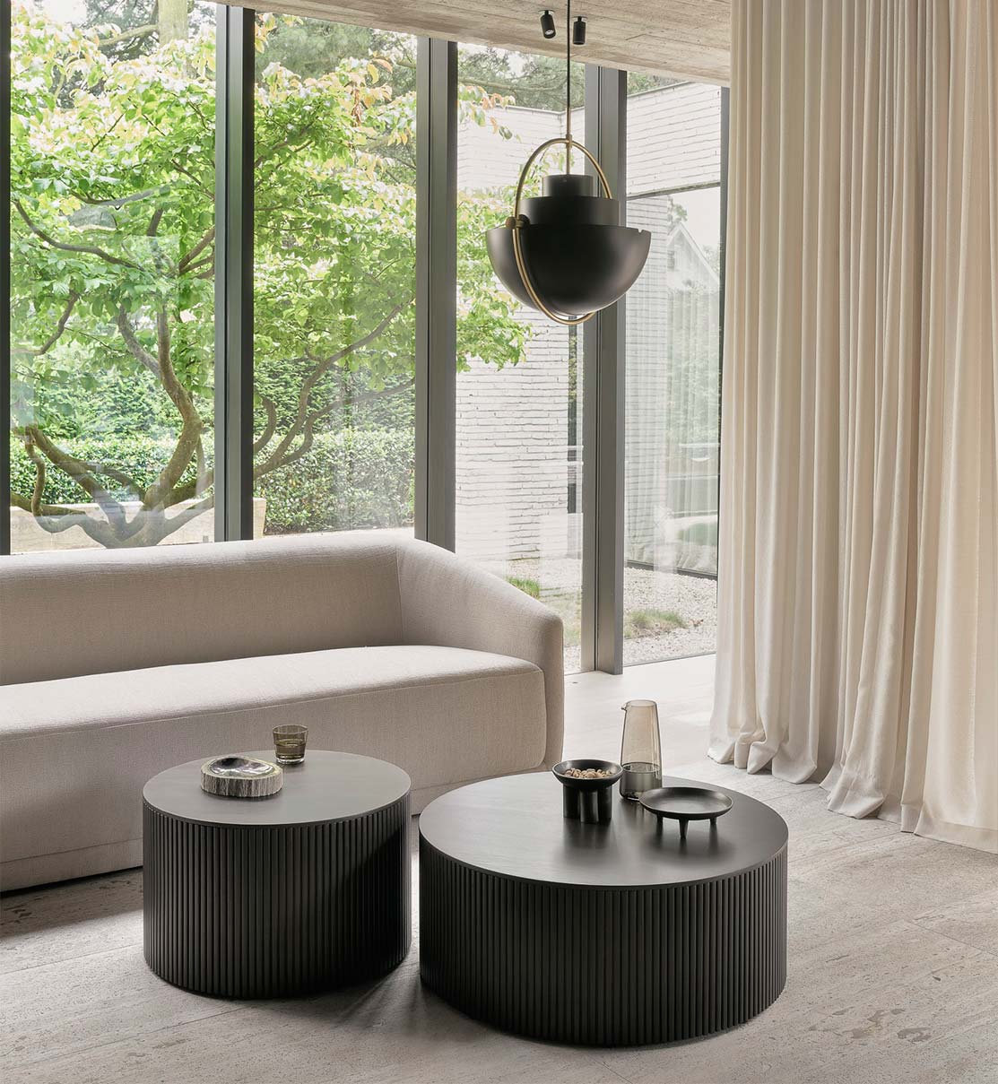 Roller-max-soffbord-35001-35002-miljö-Ethnicraft