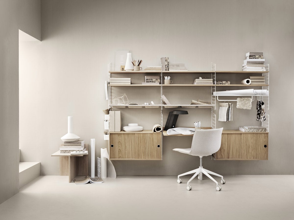string-system-workspace-oak-white-accesories_landscape