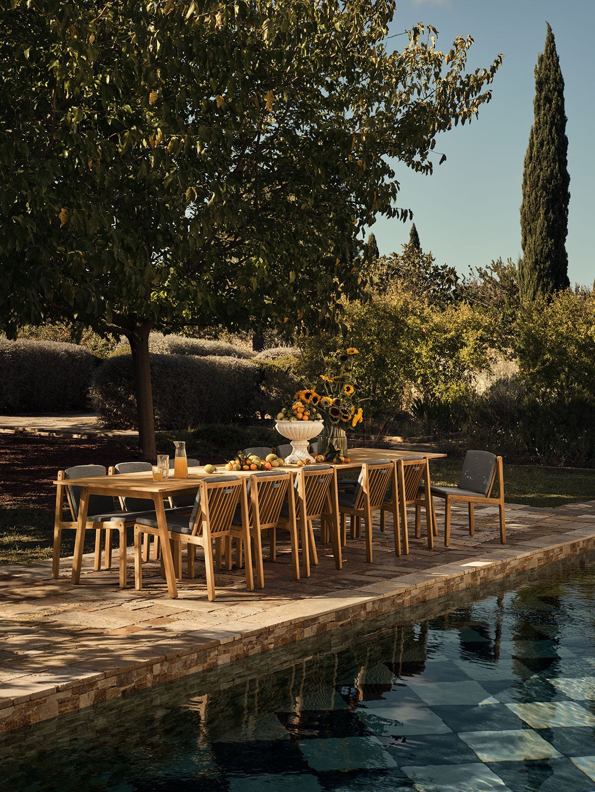 Bolia-Patio-Outdoor-Dining-Table-Chair-Lifestyle