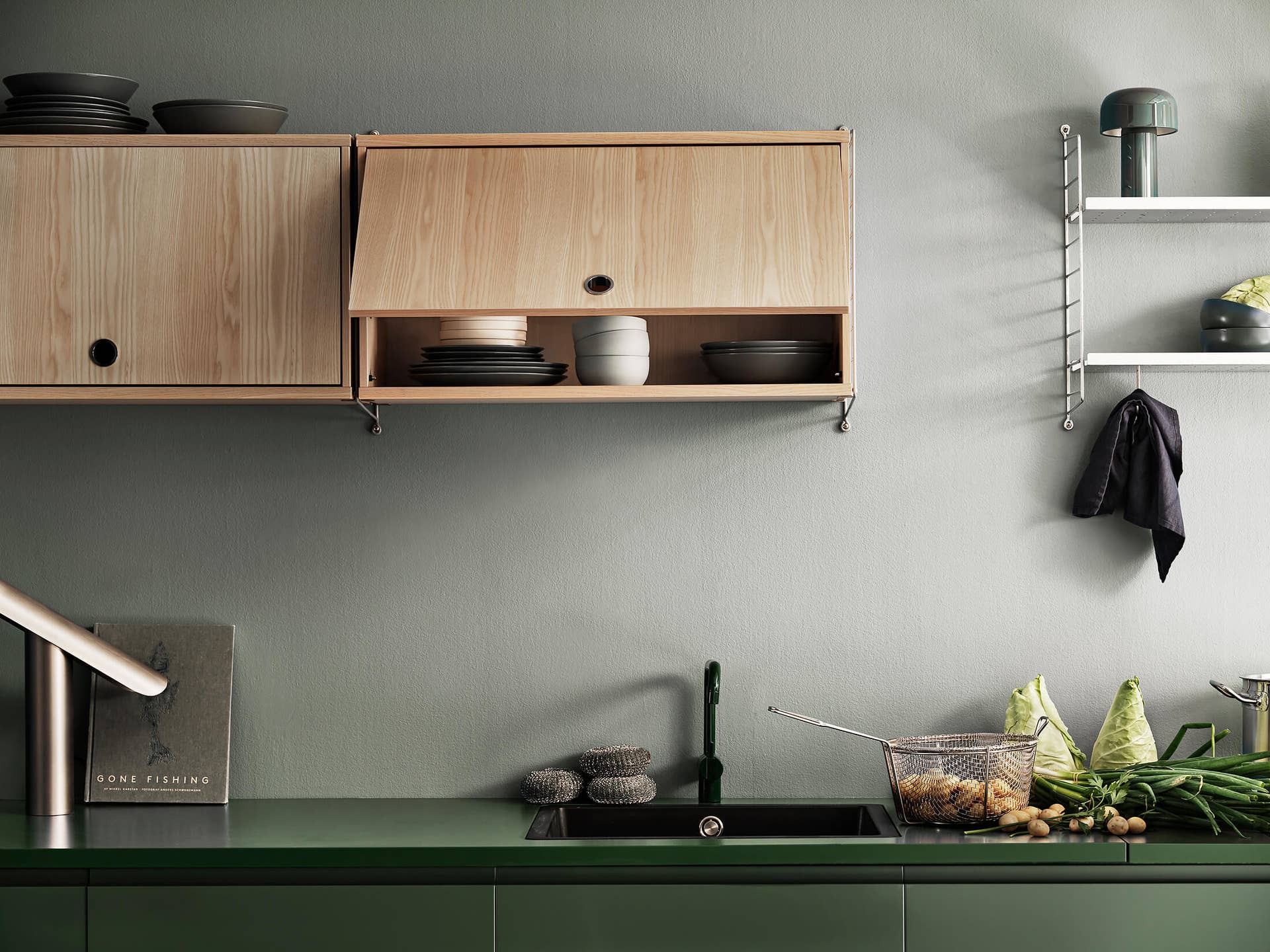 string-system-kitchen-3-web.jpg string-system-kitchen-3-web