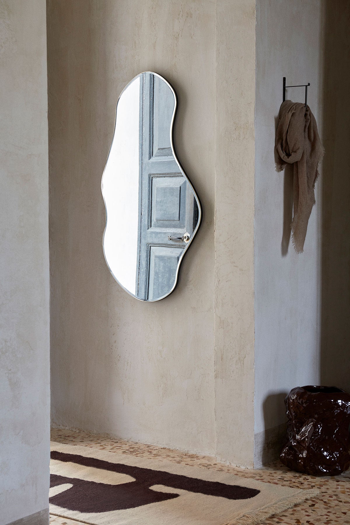 Ferm-Living-Pond-Mirror-Large-Dark-Chrome-Lifestyle