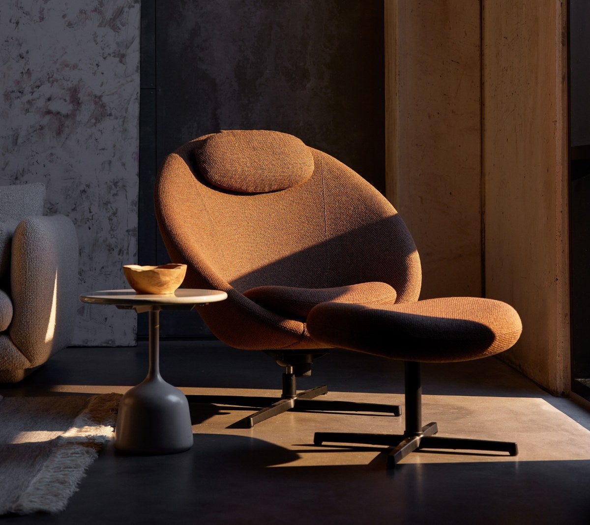 Pace-chair-in-Umber-brown-rise-with-umbe-23550973-env-e72a1