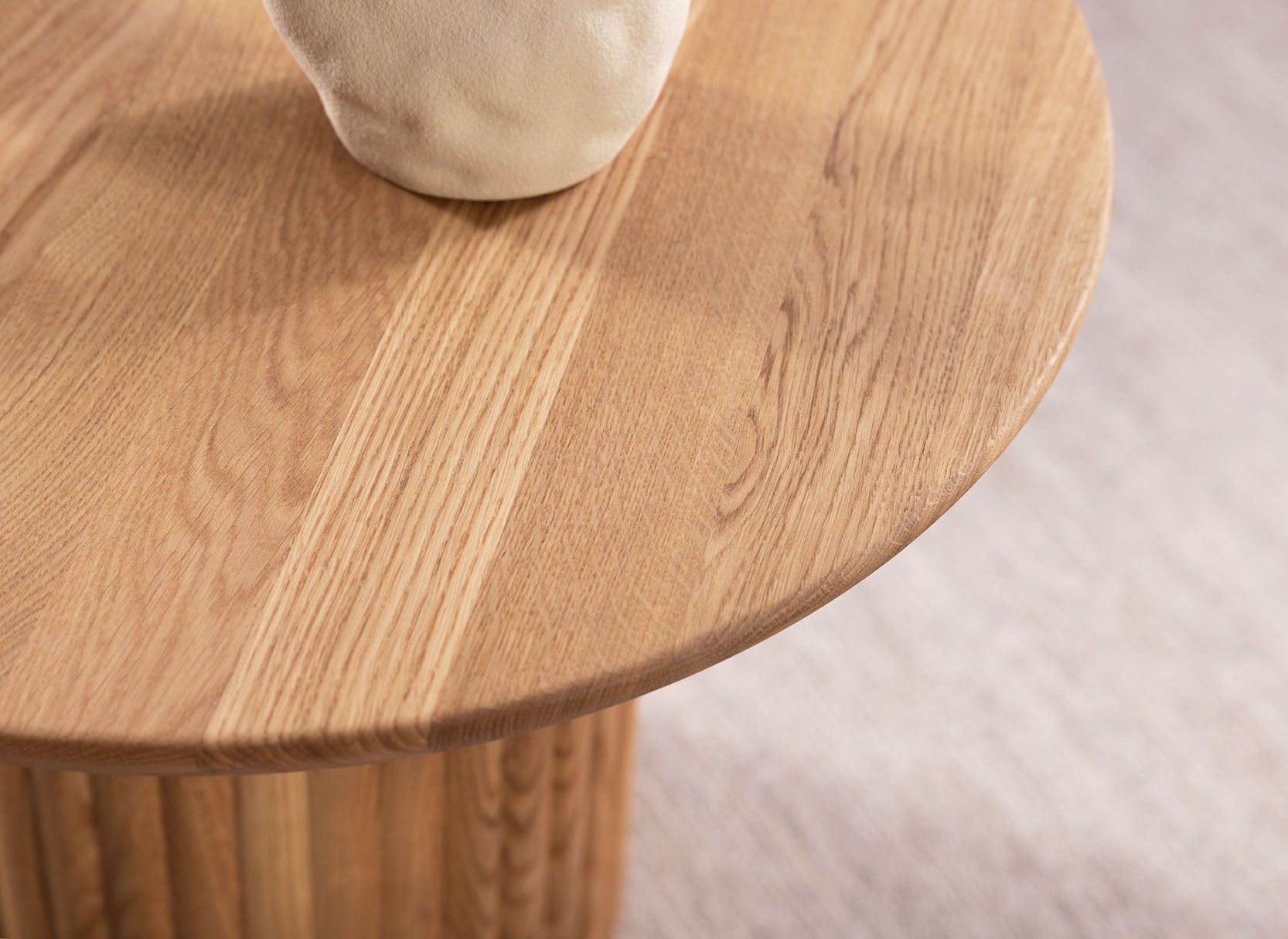 Guide-How-to-care-for-oak-tables-Tibergs-Mobler.jpg Guide-How-to-care-for-oak-tables-Tibergs-Mobler