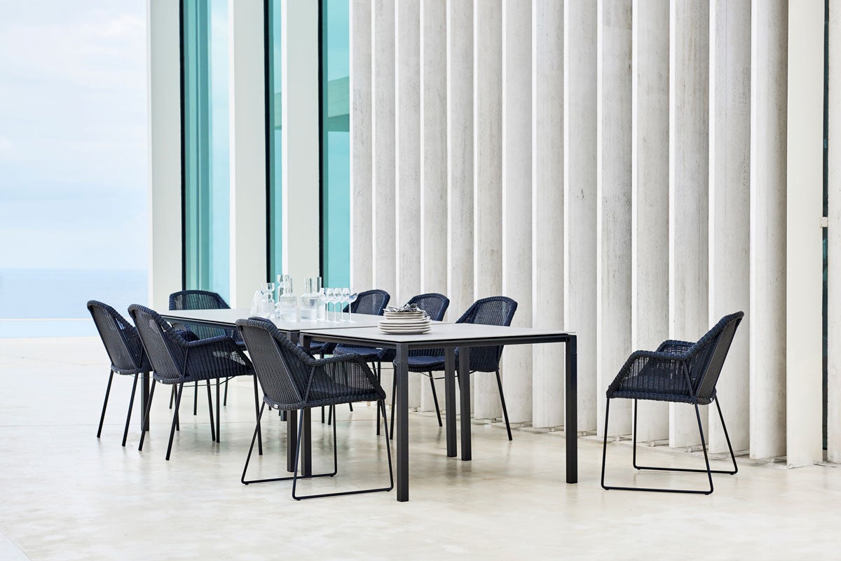 Breeze-chair,-pure-dining-table