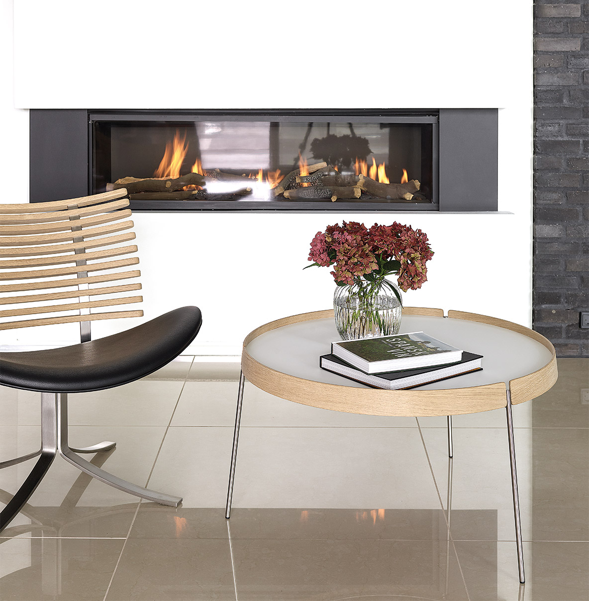 Turn-Table-AK-750-Gepard-Lounge-Chair-GM4175-copy