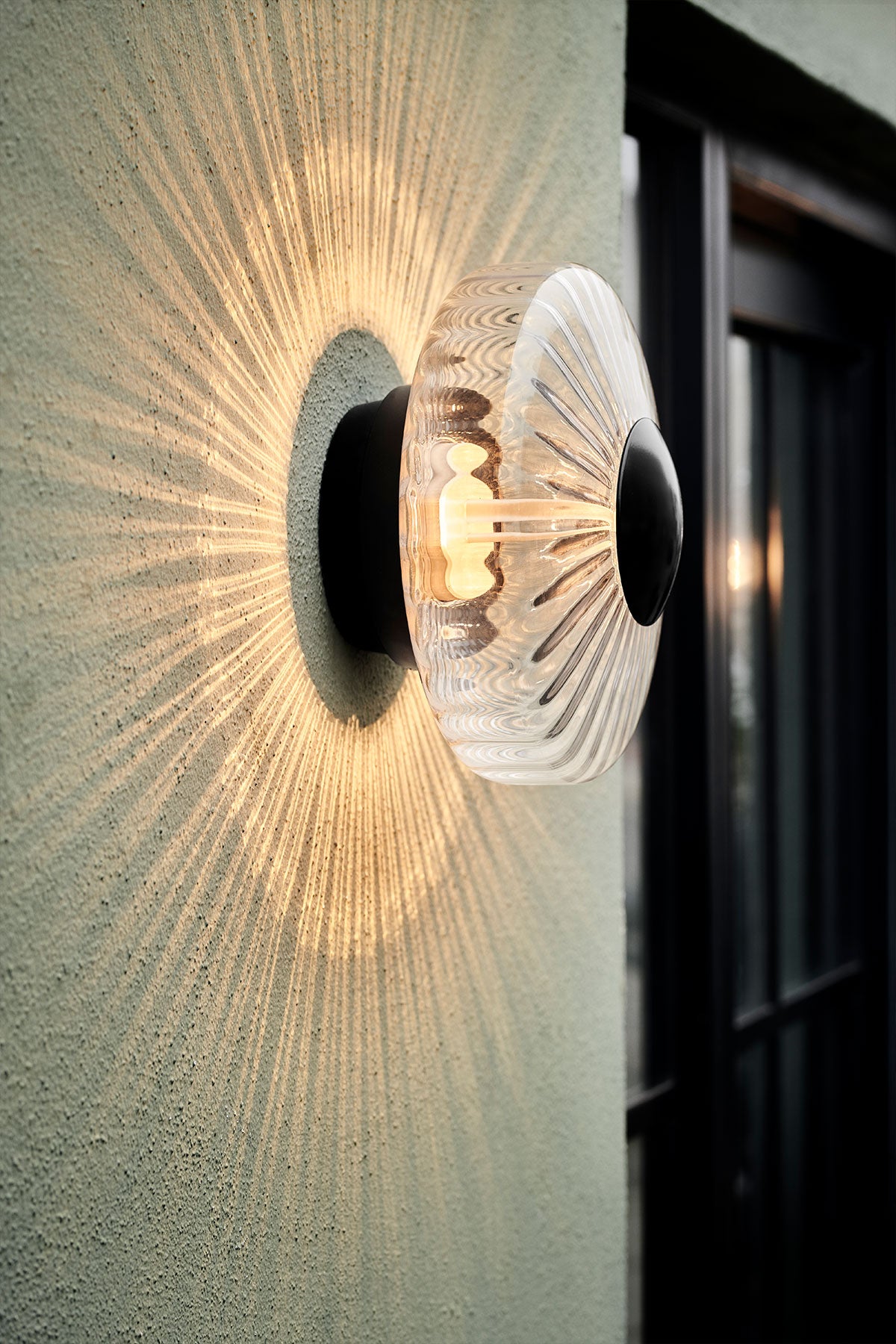 new-wave-outdoor.lifestyle4-jpg