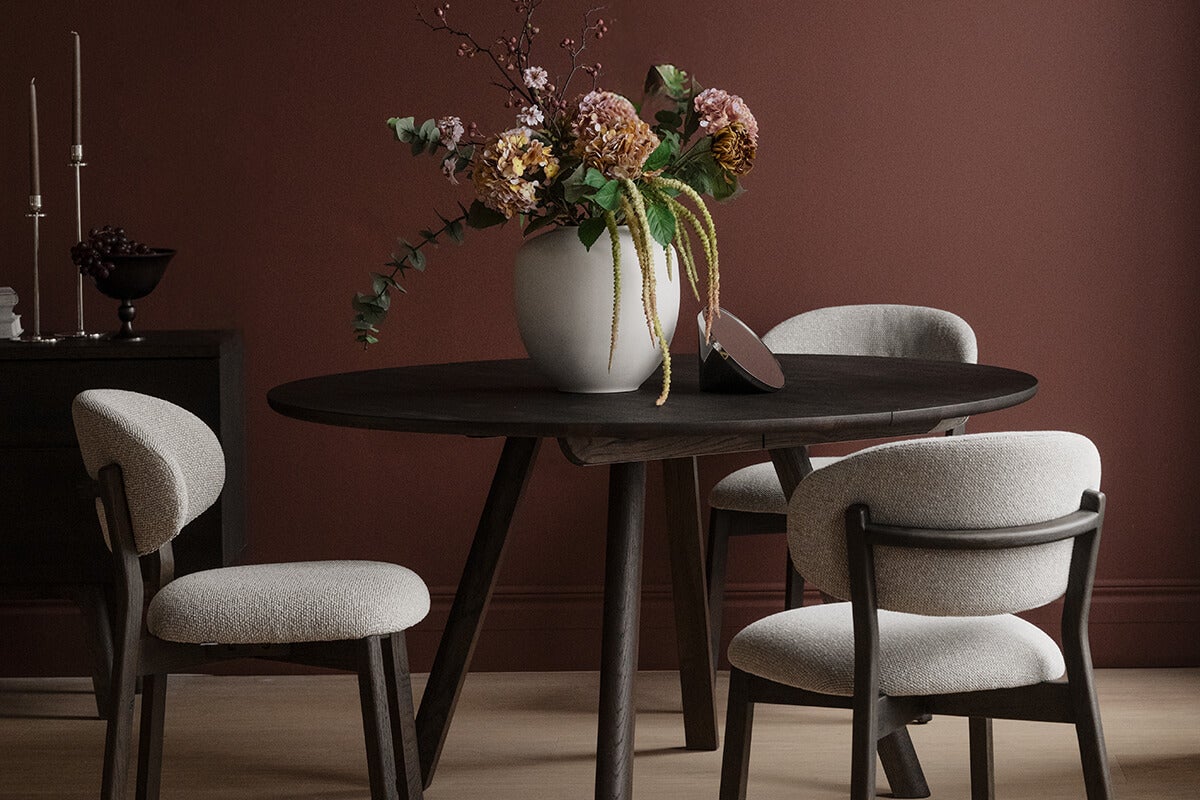 Clapperton-dining-table-Patterson-chair-lifestyle-.jpg Clapperton-dining-table-Patterson-chair-lifestyle-