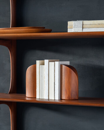 PI-Book-End-Mahogny-Lifestyle_1