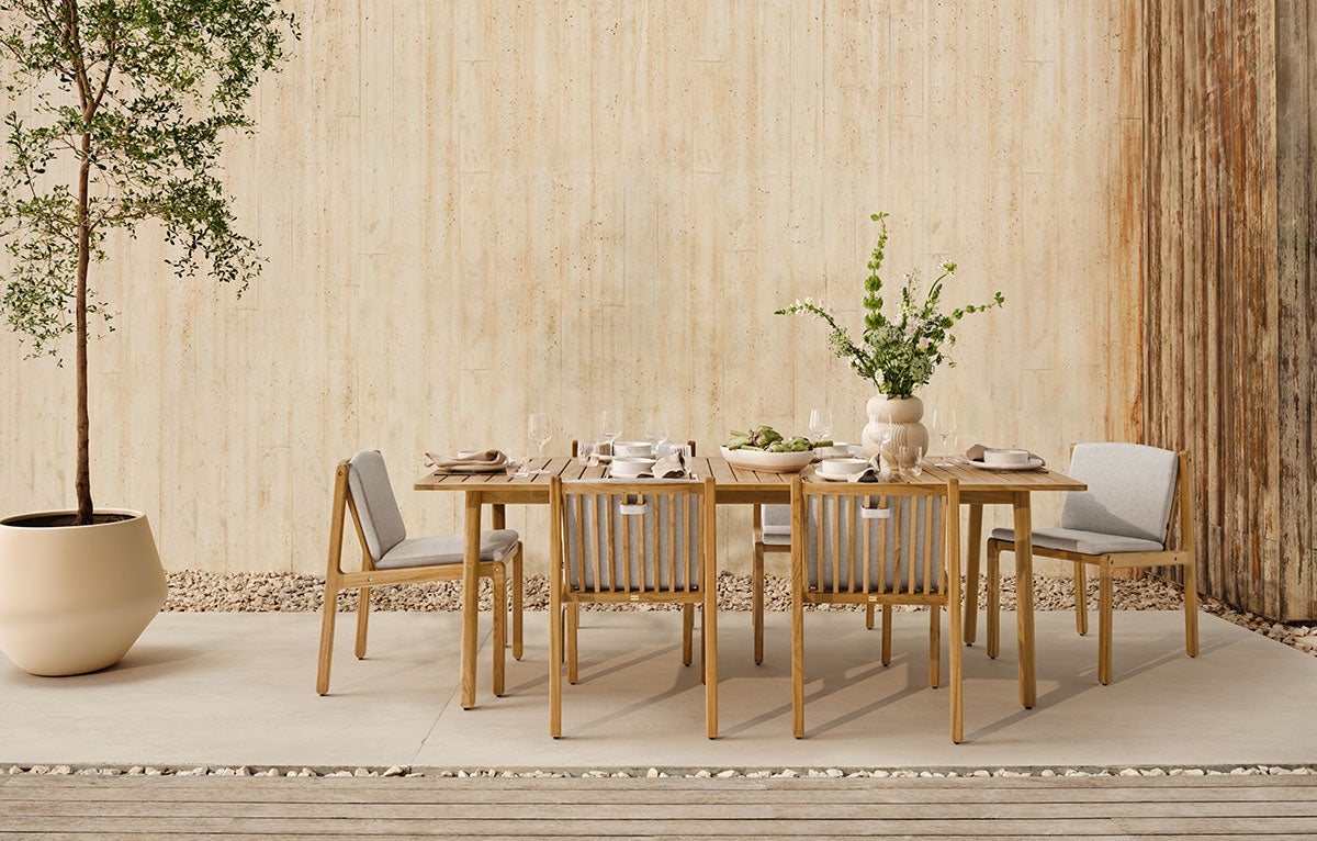 Bolia-Patio-Outdoor-Dining-Table-220-Chair-Lifestyle