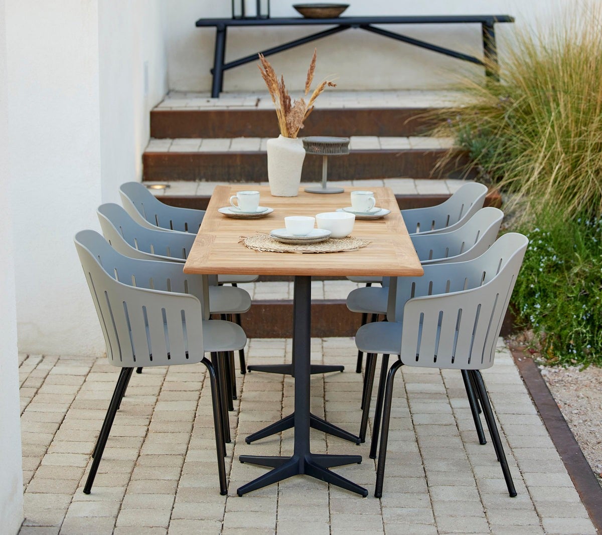 Cane-line-miljo-Drop_Cafe_50408AL-P130X72RT_Choice_4456_36a3d7bb-ce43-4e8a-a553-3b917a698e79