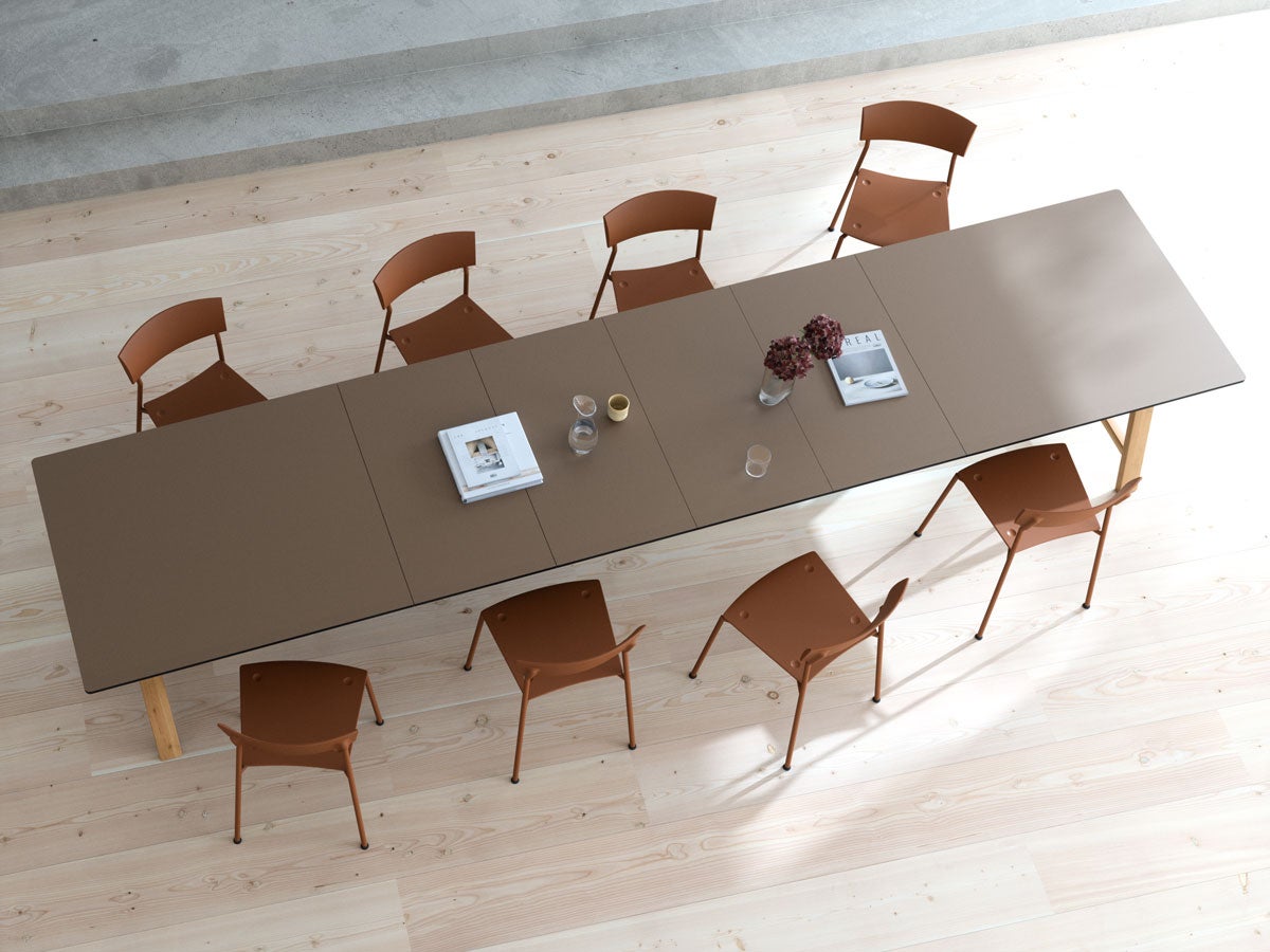 T1-table-220x95x72,5-cm-4-extensions-leaves-Fenix-Laminate-Castoro-Ottawa-oak-white-matt-lacquer_Pure-chair-terracotta-Andersen-Furniture