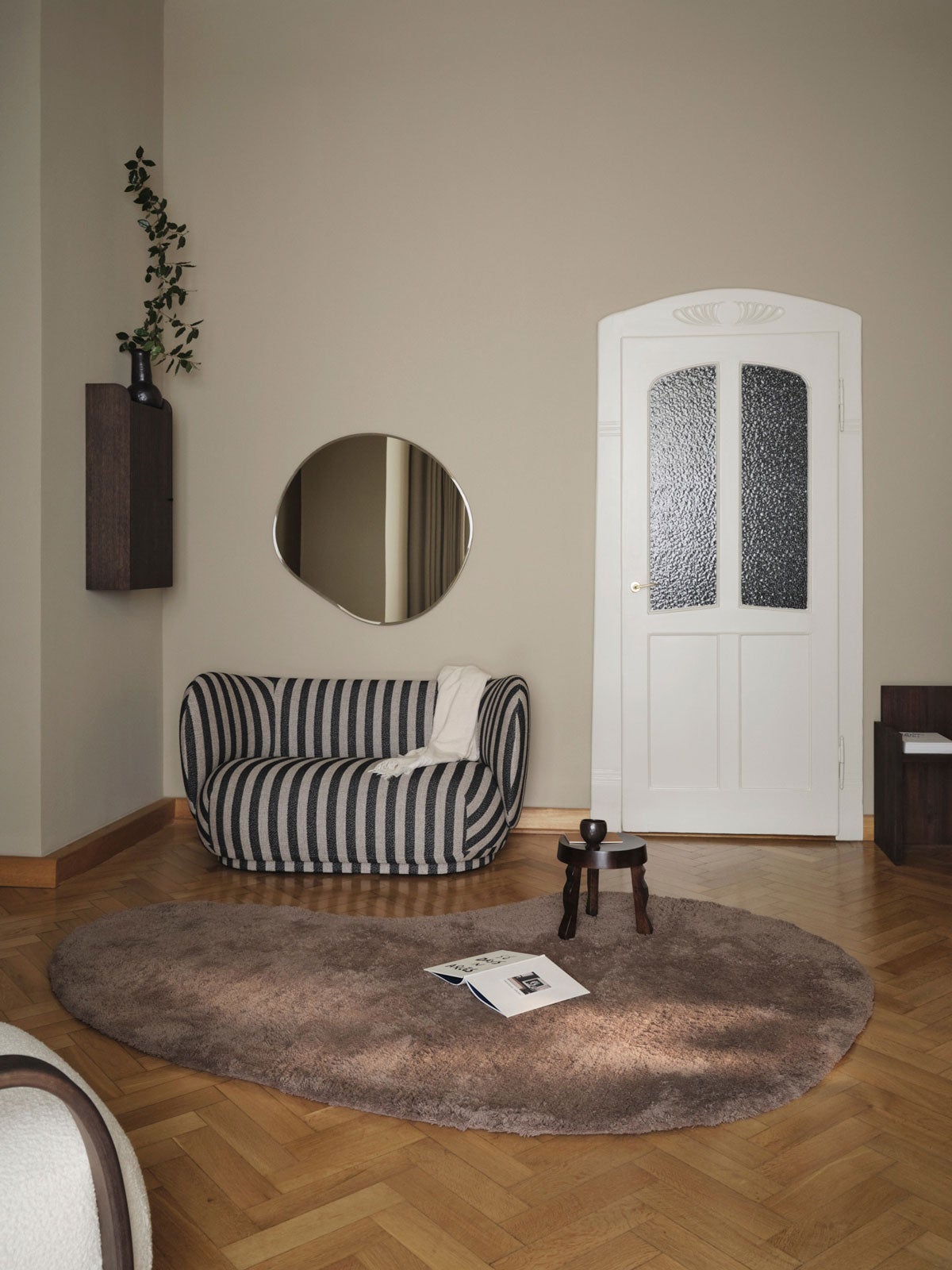 Ferm-Living-Rico-Sofa-2-Seater-Louisiana-Sand-Black-Lifestyle
