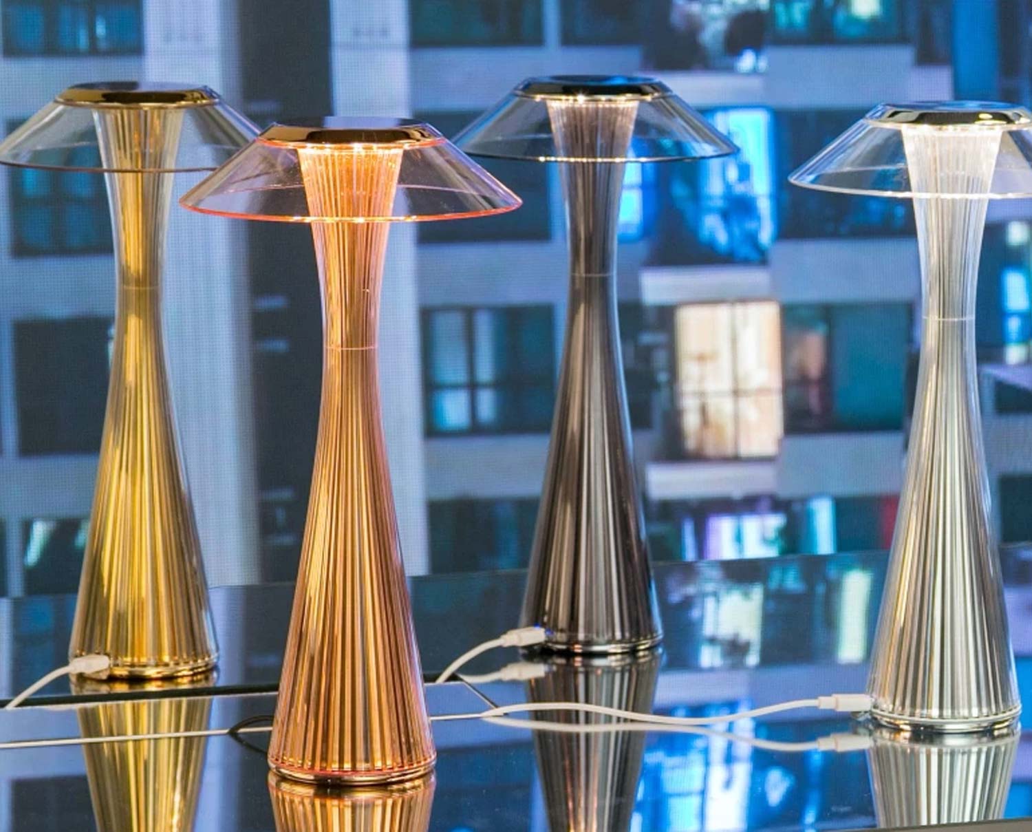 space-lampa-miljo-2-kartell