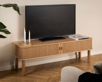 actona-langley-tvbord-lifestyle3