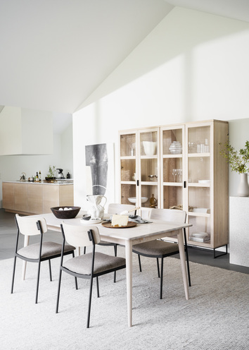 Tyler-matbord-vitpig-ek-matsal-01