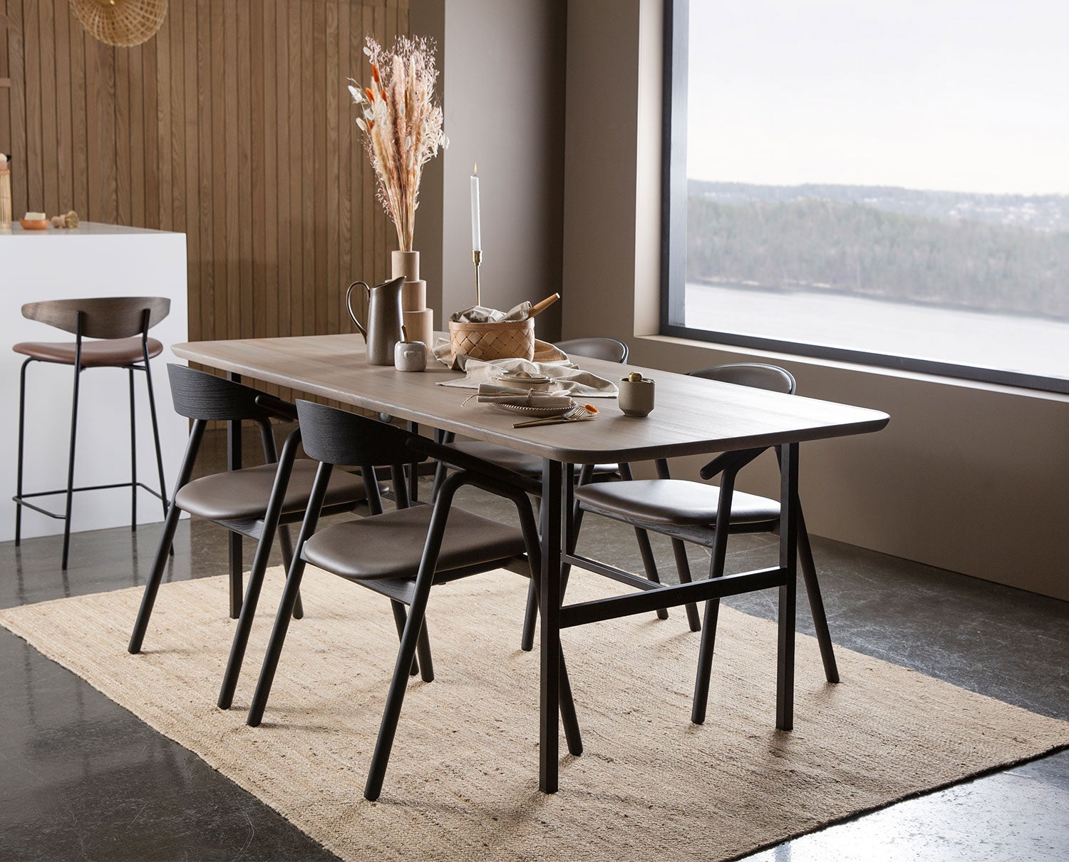 VELVET_diningtable