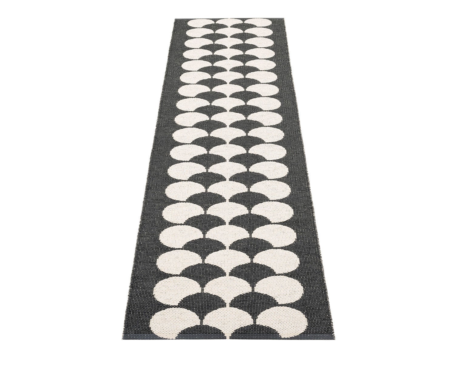 Poppy-Matta-Black-Vanilla-70x250