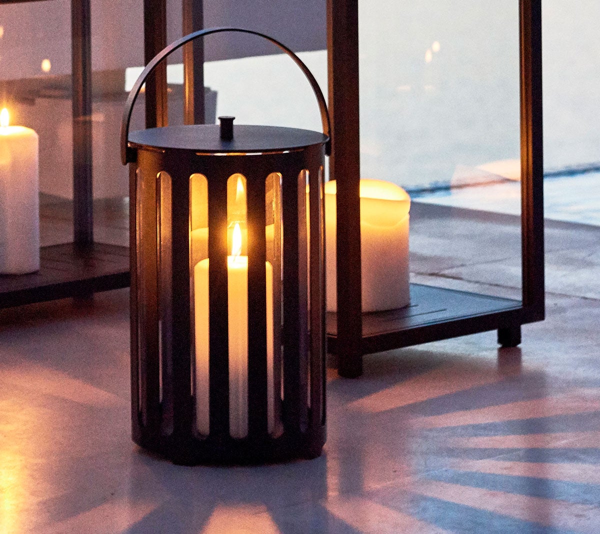 Lighttube-Lantern-Small-And-Large-Caneline-Lifestyle-4