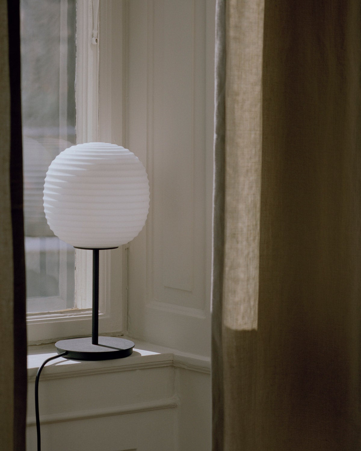 New-Works_Terra_2020_Lantern-Table-Lamp