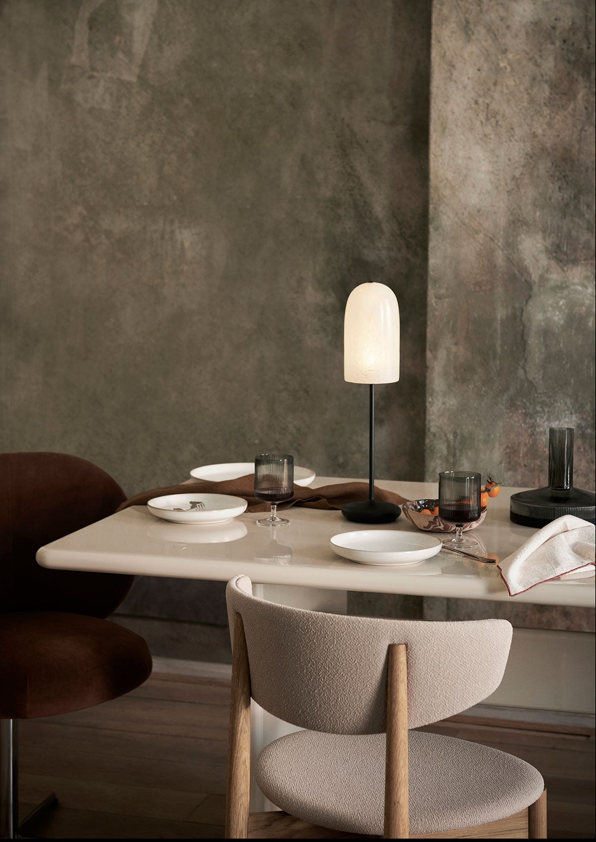 Ferm-Living-Ripple-Wine-Glasses-Smoked-Grey-Lifestyle