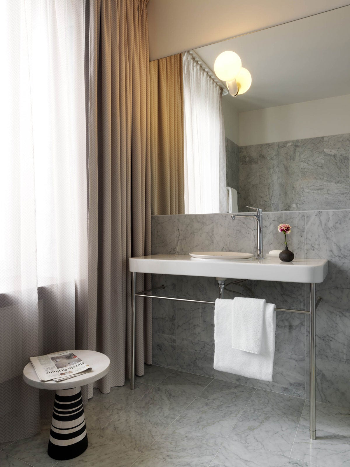 Orsjo-Belysning-Pin-Lamp-Lifestyle