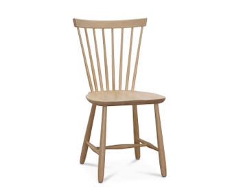 Lyckås Pindestol i klarlakeret birk