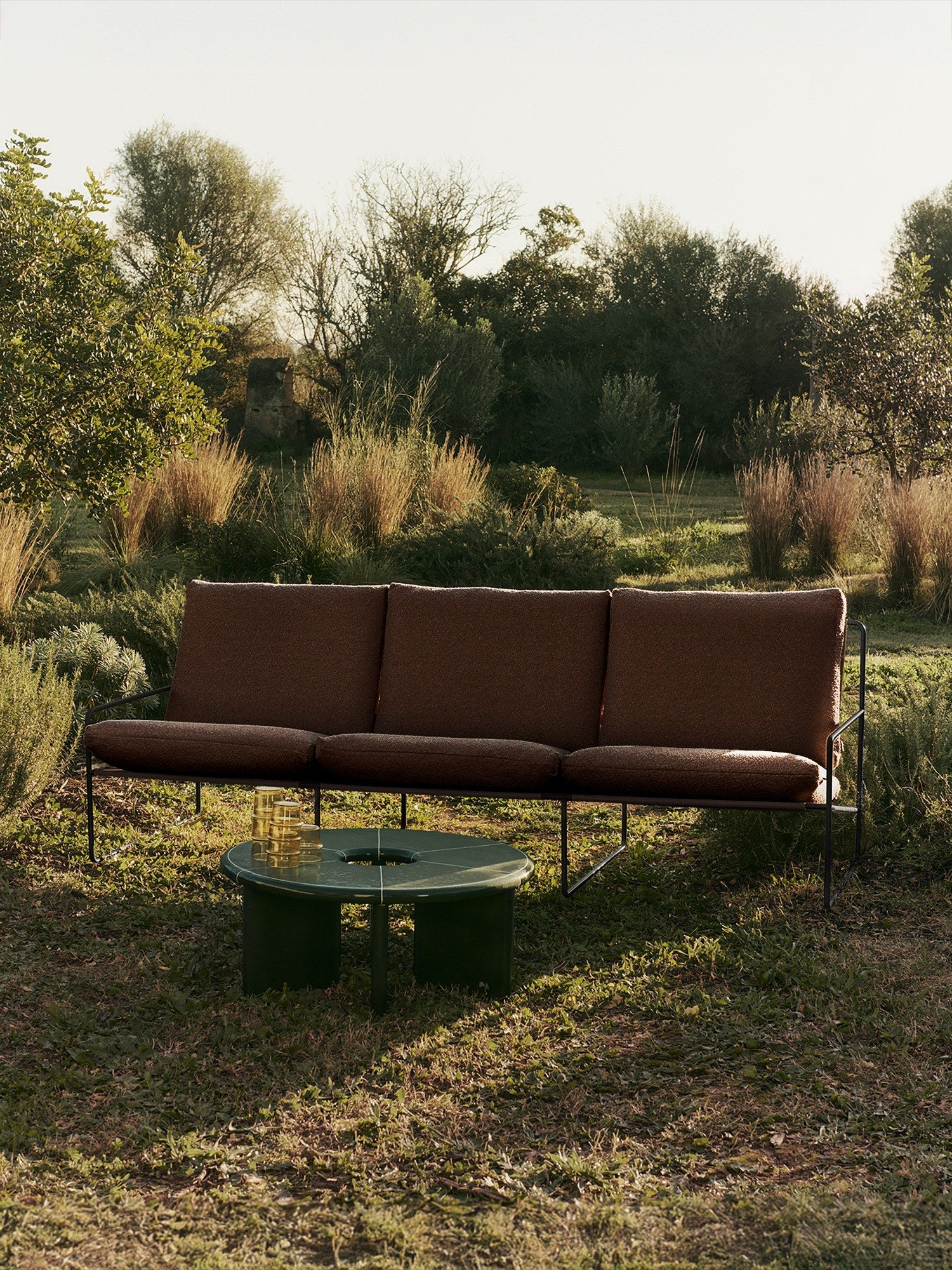 Ferm-Living-Desert-3-seater-Pure-Boucle-Black-Chestnut-2765-miljo-1
