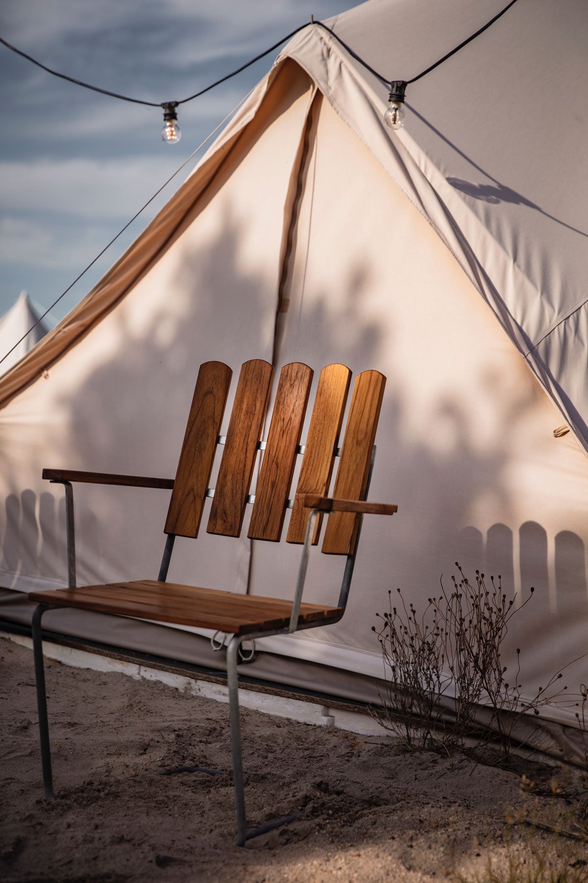 Grythyttan-Fatolj-A2-Teak-Miljo