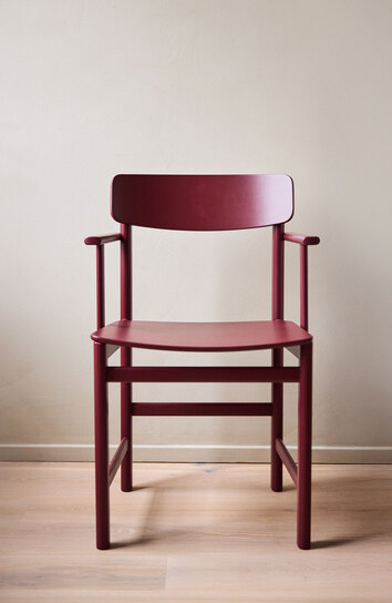 Stolab-Pal-Arm-Chair-Lingonberry-19-Lifestyle