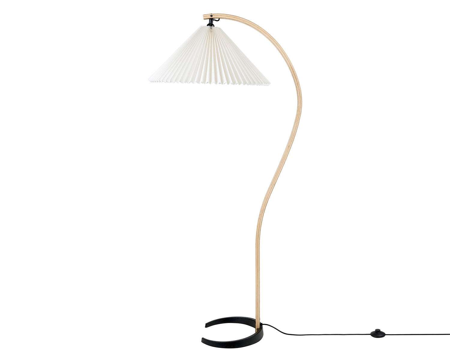 Gubi-Timberline-Golvlampa-1