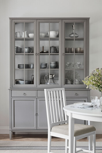Englesson-Stockholm-Cabinet-Top-LED-Grey-Lifestyle