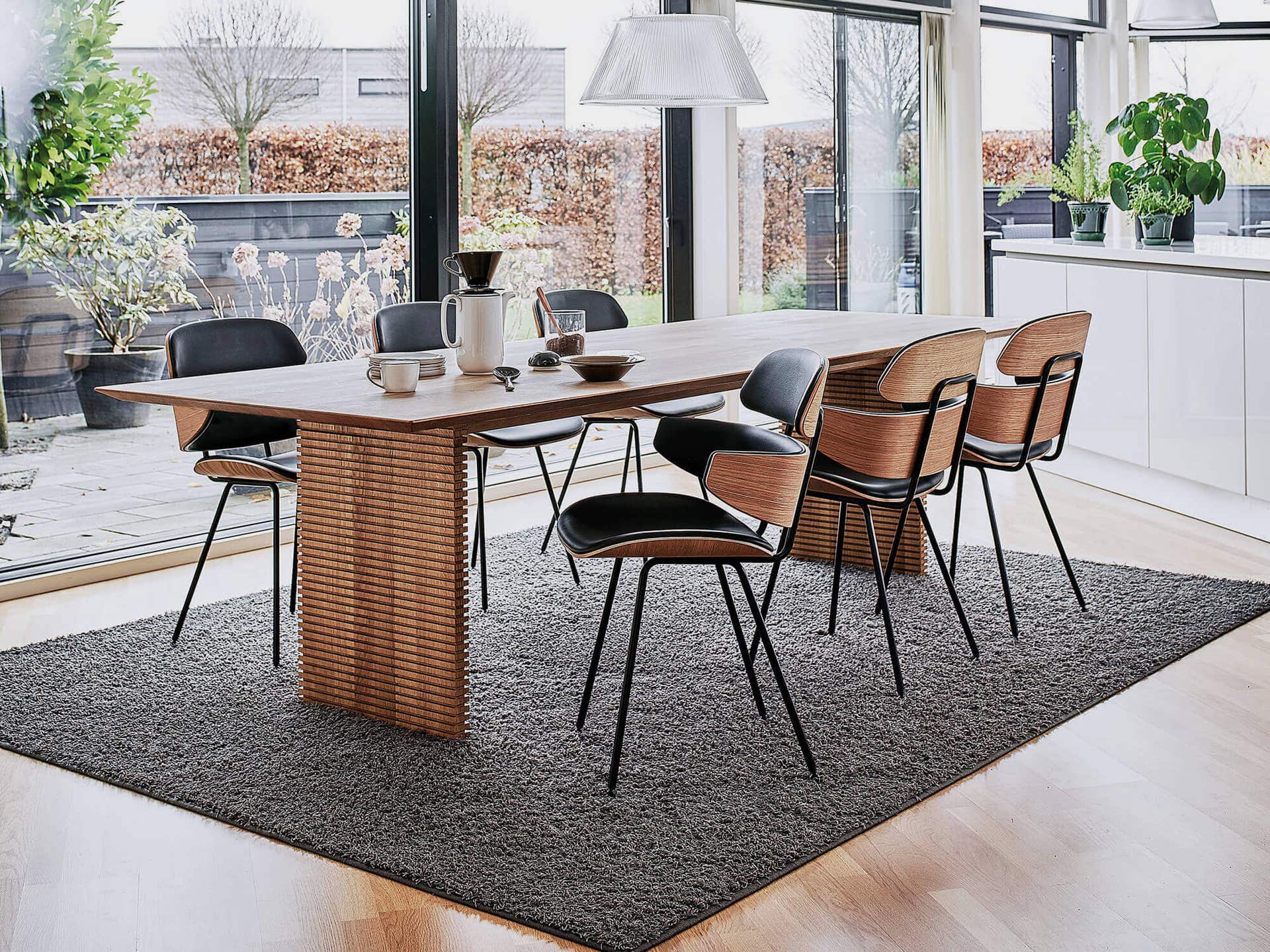 Naver_Brand-Header-Dark.jpg Naver_Brand-Header-Dark