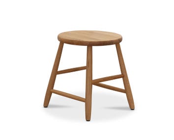 Palle Skammel med siddehøjde på 44 centimeter i linoliebehandlet eg