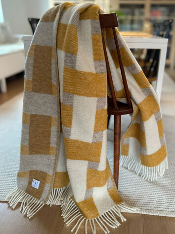 Classic-Collection-Weave-Throw-Yellow-Lifestyle