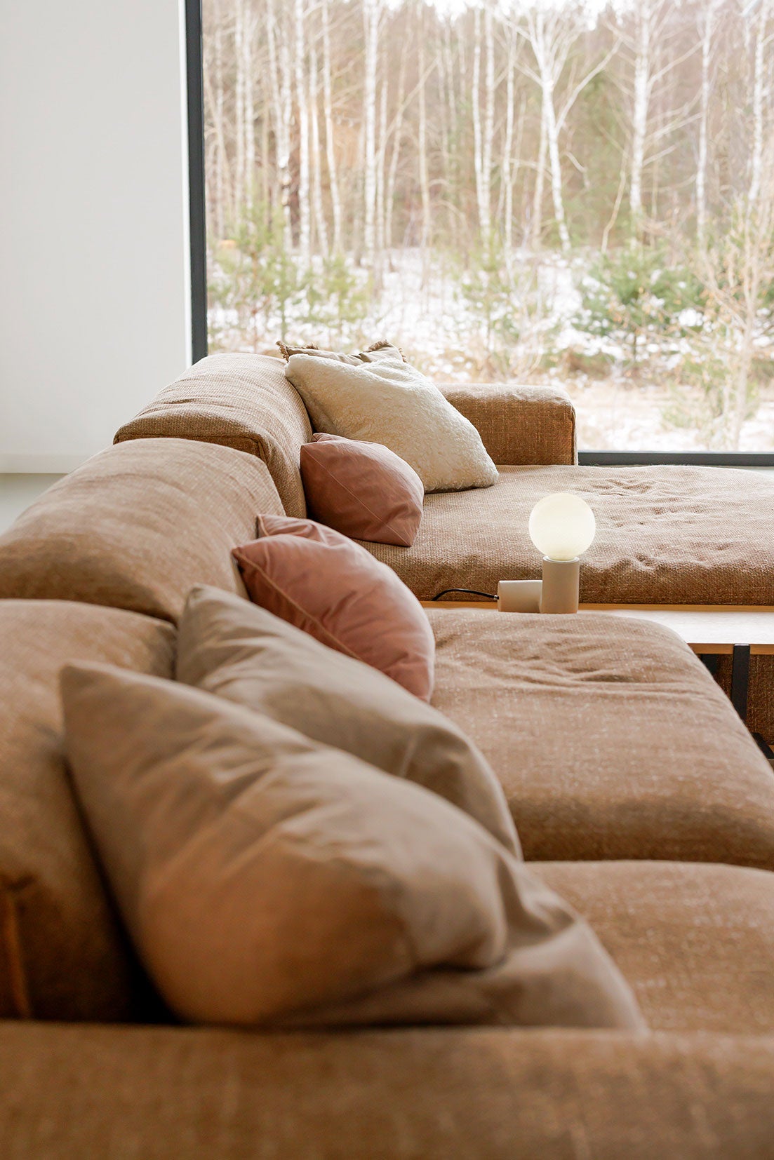 Edda+bord-tyg-Bloom-2-Teddy-Brown-Legs-Oak_2
