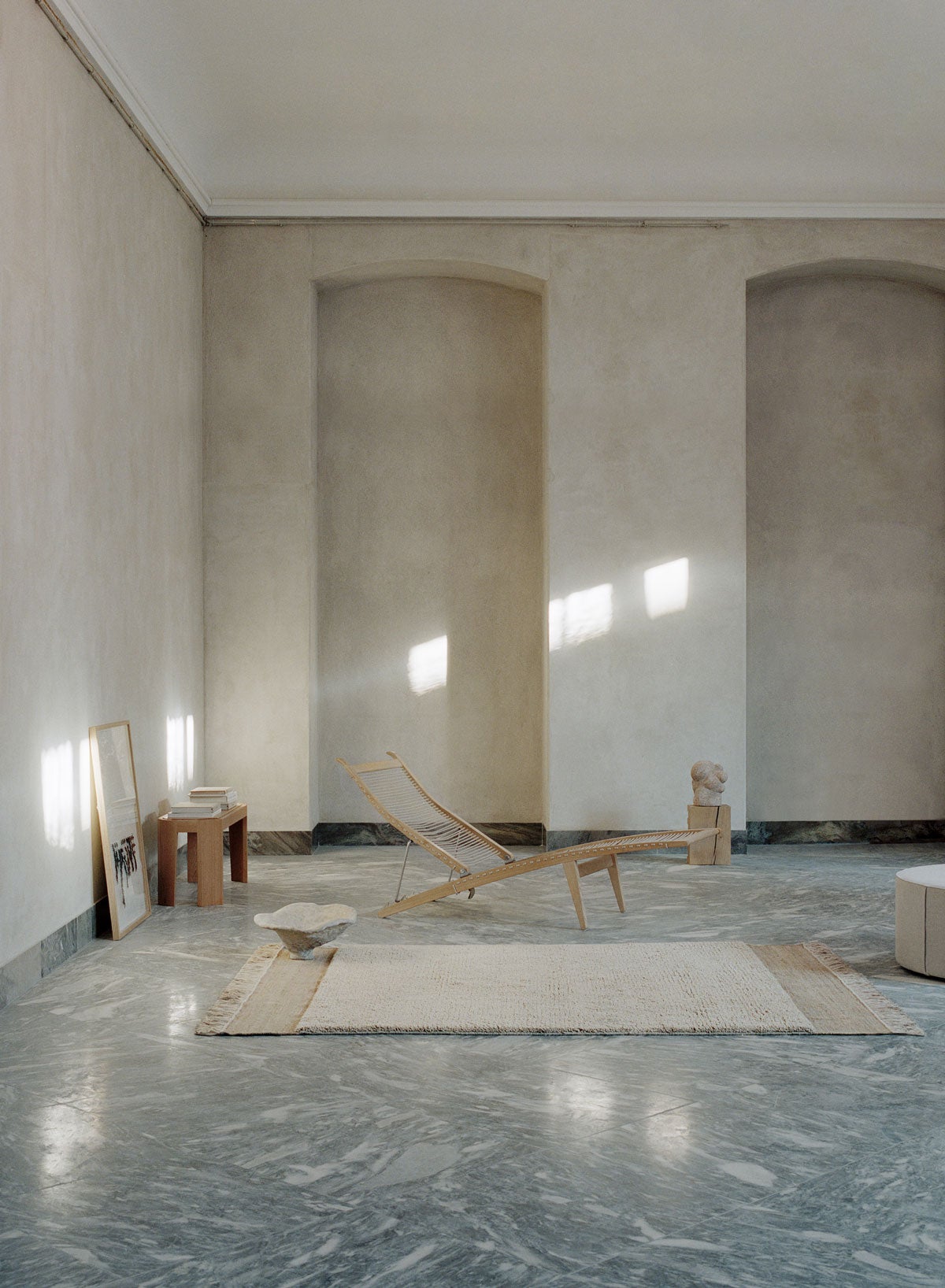 Linie_Design_Ethos_View_Beige_Lifestyle