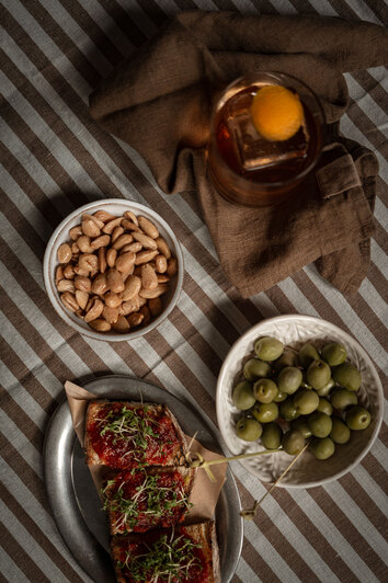 Lovely-Linen-Misty-Edge-Table-Cloth-Almond-Lifestyle