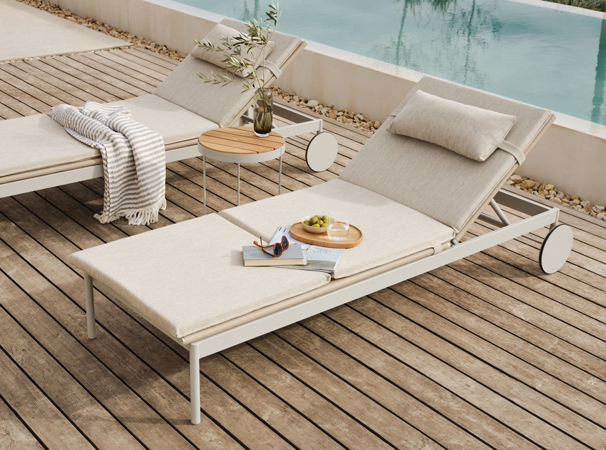 Bolia-Ease-Sun-Lounger-Cushion-Lifestyle