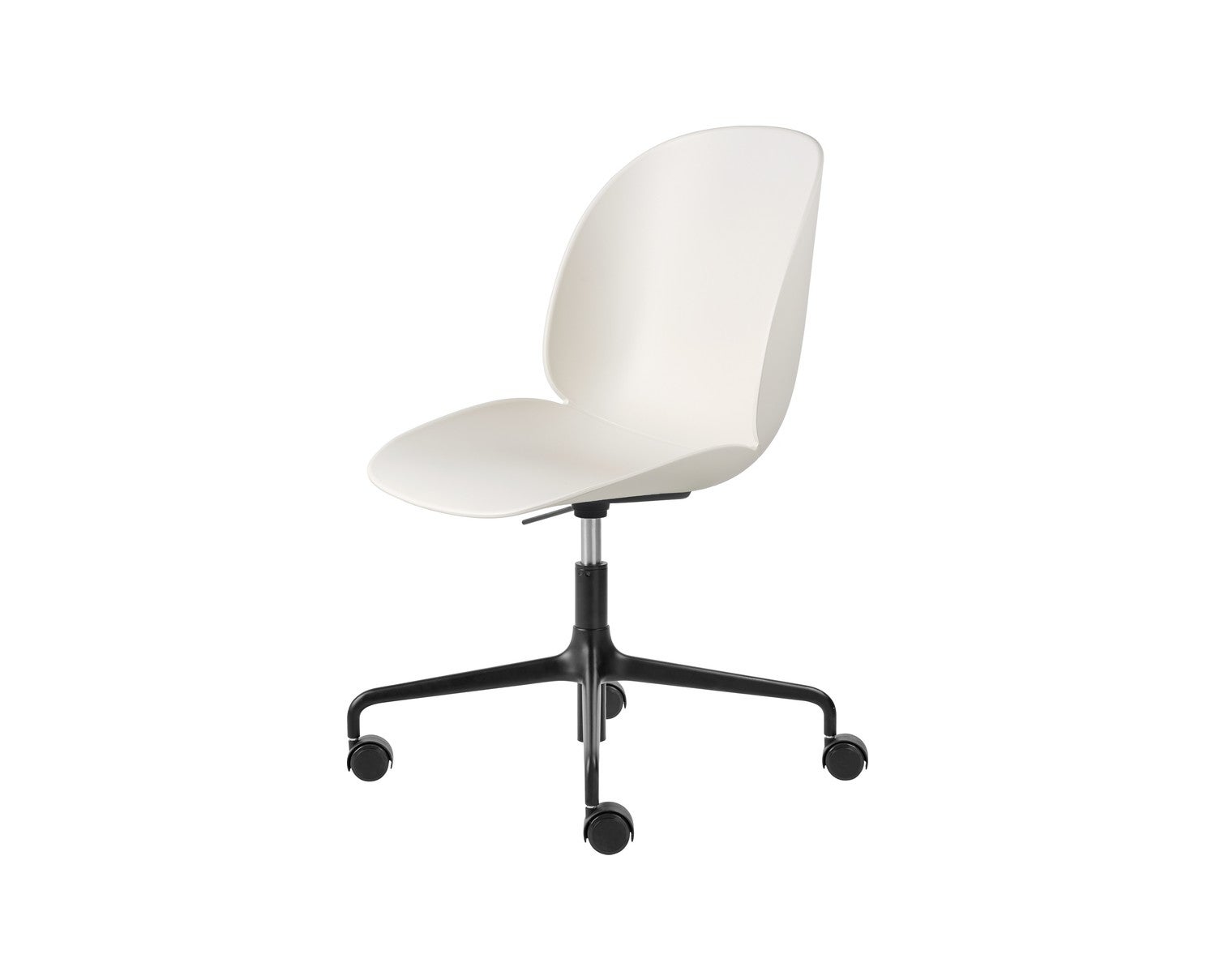 Gubi-Beetle-Meeting-Chair-UN-HA4C-2